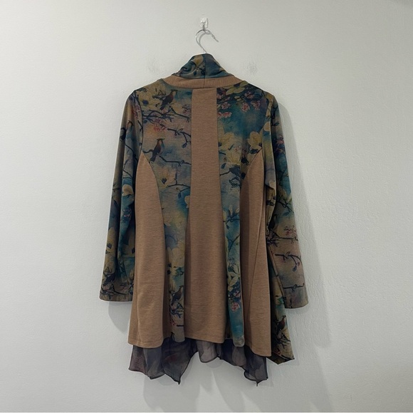 Soft Surroundings Tea Garden Asymmetrical Topper Floral Cardigan Sz PM - Picture 3 of 12